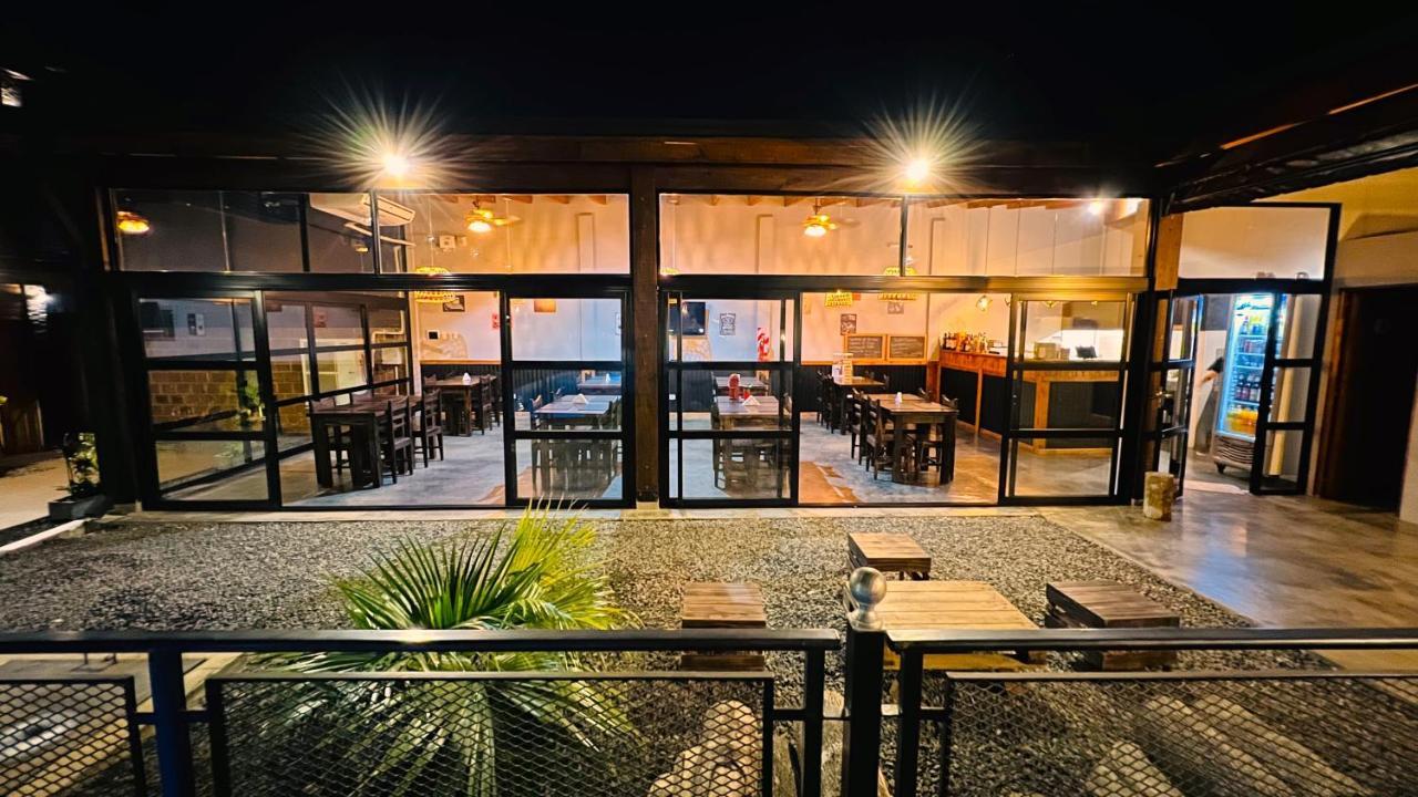 Hotel Alma Pura Puerto Iguazú Zewnętrze zdjęcie