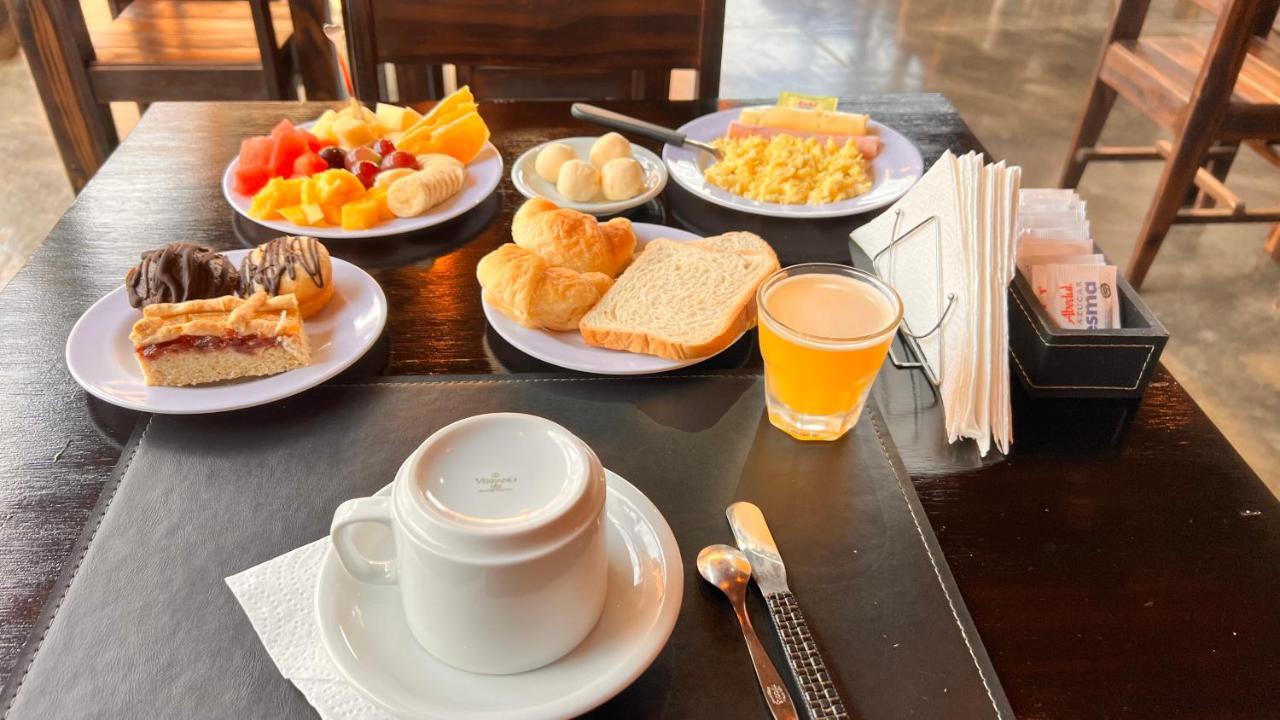 Hotel Alma Pura Puerto Iguazú Zewnętrze zdjęcie